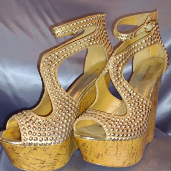BEBE fabulous wedge heels - Picture 1 of 7